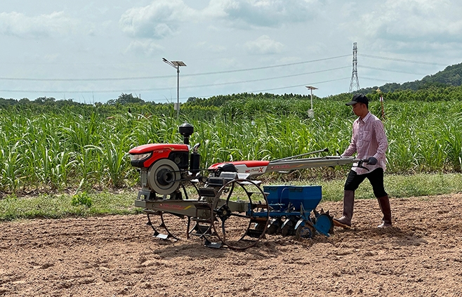 Power Tiller 10